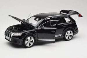 Audi Q7 4M Orca Black Minichamps 1:18 5011407625 Diecast — photo 2 of 8