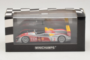 Audi R10 TDI LMP1 #2 R. Capello / T. Kristensen 2007 Minichamps 1:43 400071602 Diecast — photo 4 of 4