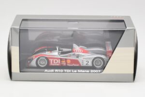 Audi R10 TDI LMP1 #2 R. Capello / T. Kristensen / A. McNish 24 Hours of Le Mans 2007 Minichamps 1:43 5020700223 Diecast — photo 4 of 4