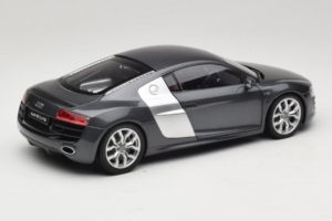 Audi R8 5.2 FSI Quattro Daytona Grey Kyosho 1:18 09216DG Diecast — photo 3 of 7