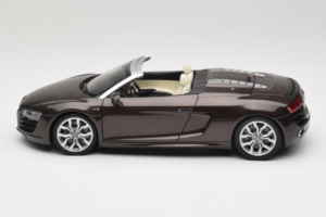 Audi R8 5.2 Spyder Teak Brown Kyosho 1:18 5010918525 Diecast — photo 4 of 8