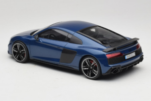 Audi R8 Ascari Blue Jada 1:18 5011918451 Diecast — photo 5 of 6