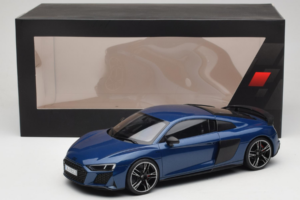 Audi R8 Ascari Blue Jada 1:18 5011918451 Diecast — photo 6 of 6
