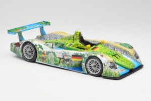 Audi R8 LMP Crocodile 2001 Maisto 1:18 35899 Diecast — photo 4 of 6