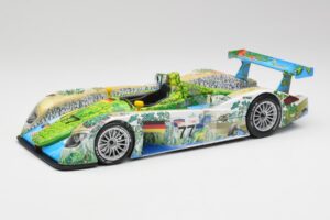 Audi R8 LMP Crocodile 2001 Maisto 1:18 35899 Diecast