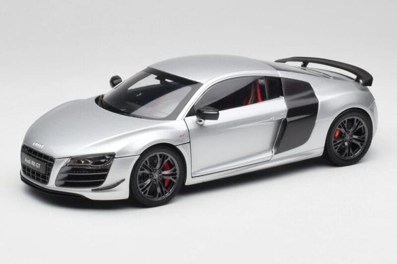 Audi R8 GT Type 42 Ice Silver Metallic Kyosho 1:18 09218IS Diecast