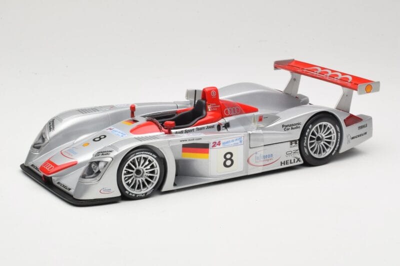 Audi R8 LMP900 #8 Audi Sport Team Joest F. Biela / E. Pirro / T. Kristensen 24 Hours of Le Mans 2000 Maisto 1:18 38899 Diecas