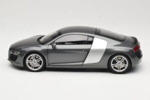 Audi R8 Type 42 4.2 Daytona Grey Kyosho 1:18 5010618425 Diecast — photo 4 of 8
