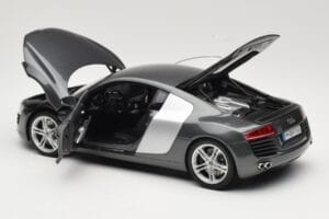 Audi R8 Type 42 4.2 Daytona Grey Kyosho 1:18 5010618425 Diecast — photo 5 of 8