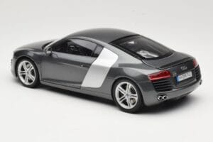 Audi R8 Type 42 4.2 Daytona Grey Kyosho 1:18 5010618425 Diecast — photo 7 of 8
