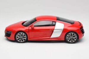 Audi R8 V10 Brilliant Red Kyosho 1:18 09216RR Diecast — photo 4 of 8