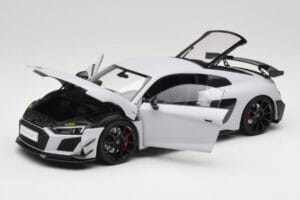 Audi R8 4S V10 Performance White Kengfai 1:18 VAKF-0357 Diecast — photo 2 of 8