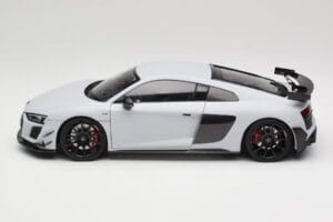 Audi R8 4S V10 Performance White Kengfai 1:18 VAKF-0357 Diecast — photo 4 of 8