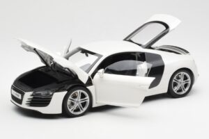 Audi R8 Type 42 White Kyosho 1:18 09213W Diecast — photo 2 of 8