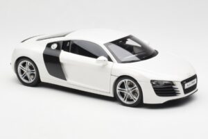 Audi R8 Type 42 White Kyosho 1:18 09213W Diecast — photo 6 of 8