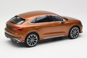 Audi RS Q3 Sportback 8U Brown Metallic Minichamps 1:18 155018104 Diecast — photo 2 of 6