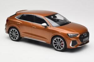 Audi RS Q3 Sportback 8U Brown Metallic Minichamps 1:18 155018104 Diecast — photo 4 of 6