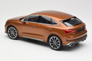Audi RS Q3 Sportback 8U Brown Metallic Minichamps 1:18 155018104 Diecast — photo 5 of 6