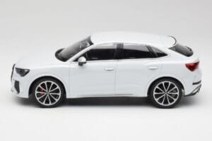 Audi RS Q3 F3 Sportback Glacier White Metallic Minichamps 1:18 155018105 Diecast — photo 3 of 6
