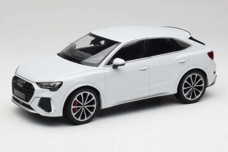 Audi RS Q3 F3 Sportback Glacier White Metallic Minichamps 1:18 155018105 Diecast