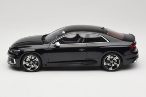 Audi RS5 B9 Coupe Black GT Spirit 1:18 GT751 Resin — photo 3 of 6