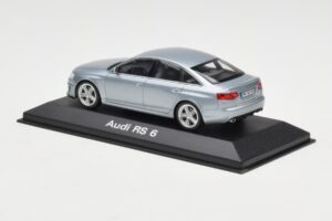 Audi RS6 C6 Monza Silver Minichamps 1:43 5010810113 Diecast — photo 3 of 4