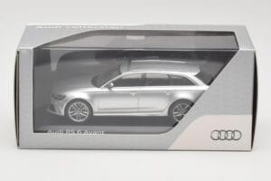 Audi RS6 C7 Avant Prisma Silver Minichamps 1:43 5011216213 Diecast — photo 4 of 4
