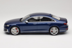 Audi S8 D5 Blue GT Spirit 1:18 GT313 Resin — photo 3 of 6