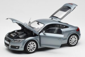 Audi TT 8J Condor Grey Minichamps 1:18 5010500415 Diecast — photo 2 of 8
