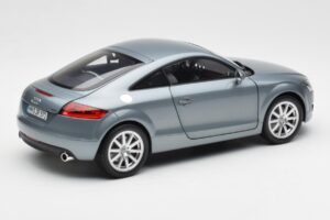 Audi TT 8J Condor Grey Minichamps 1:18 5010500415 Diecast — photo 3 of 8
