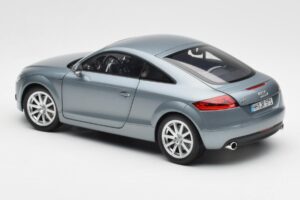 Audi TT 8J Condor Grey Minichamps 1:18 5010500415 Diecast — photo 7 of 8