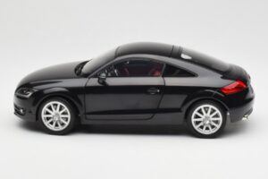 Audi TT 8J Phantom Black Minichamps 1:18 5010500425 Diecast — photo 4 of 8