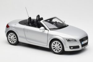 Audi TT 8J Roadster Light Silver Minichamps 1:18 5010500515 Diecast — photo 6 of 8