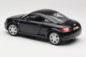 Audi TT 8N Black Revell 1:18 08953 Diecast — photo 7 of 8