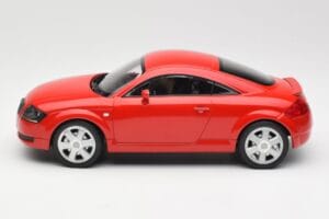 Audi TT 8N Red Minichamps 1:18 155017022 Diecast — photo 3 of 6