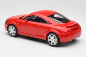 Audi TT 8N Red Minichamps 1:18 155017022 Diecast — photo 5 of 6