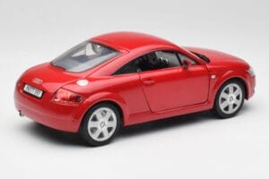 Audi TT 8N Coupe Red Revell 1:18 89909092 Diecast — photo 3 of 8