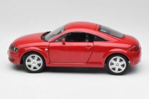 Audi TT 8N Coupe Red Revell 1:18 89909092 Diecast — photo 4 of 8
