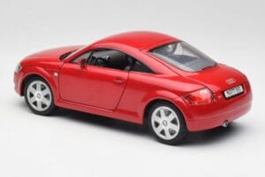 Audi TT 8N Coupe Red Revell 1:18 89909092 Diecast — photo 7 of 8