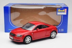 Audi TT 8N Coupe Red Revell 1:18 89909092 Diecast — photo 8 of 8