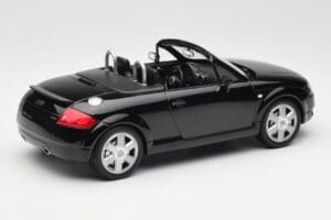 Audi TT 8N Roadster Black Metallic Minichamps 1:18 155017030 Diecast — photo 2 of 6