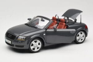 Audi TT 8N Roadster Grey Maisto 1:18 50346 Diecast — photo 2 of 8