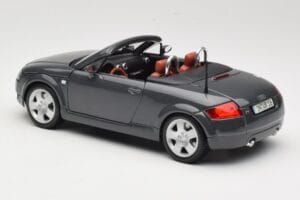 Audi TT 8N Roadster Grey Maisto 1:18 50346 Diecast — photo 7 of 8