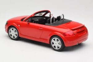 Audi TT 8N Roadster Red Minichamps 1:18 155017032 Diecast — photo 5 of 6