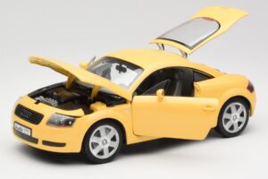 Audi TT 8N Yellow Revell 1:18 08954-M1 Diecast — photo 2 of 8