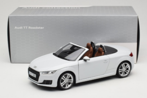 Audi TT 8S Roadster Glacier White Minichamps 1:18 5011400515 Diecast — photo 8 of 8