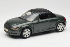 Audi TT 8N Roadster Green Revell 1:18 8979 Diecast