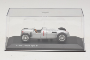 Auto Union Typ B #1 Silver Minichamps 1:43 5031300313 Diecast — photo 4 of 5