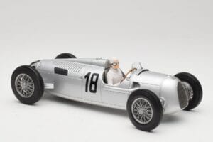 Auto Union Typ C #18 B. Rosemeyer Internationales Eifelrennen Nürburgring Winner 1936 Minichamps 1:18 155361018 Diecast — photo 4 of 6