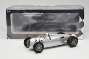 Auto Union Type C #57 H. Stuck Winner Shelsley Walsh Hill Climb 1936 Minichamps 1:18 155361057 Diecast — photo 6 of 6
